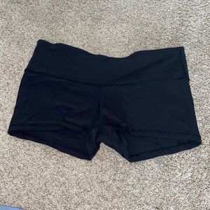 LULULEMON spandex shorts